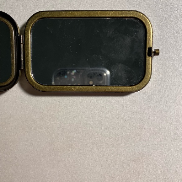 Peacock Design Metal Foldable HANDHELD MIRROR - Picture 3 of 6